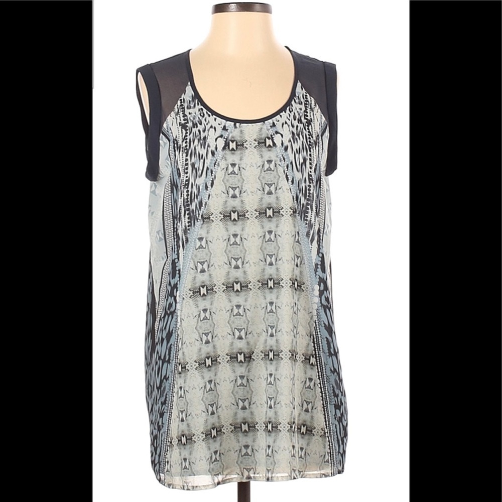 ! Cabi Mixed Animal Print Chiffon Blouse
Top Blue Gray Sleeveless Size XS. #253